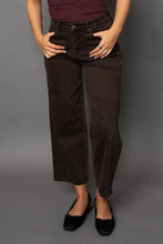 Load image into Gallery viewer, Barni Stretch Barrel Jeans - Natural - Java Brown - Light Wash