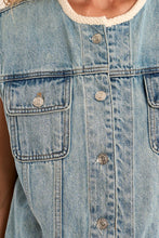 Load image into Gallery viewer, Detailed Edge Denim Vest - Light Denim (E1777EE)