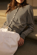 Load image into Gallery viewer, Montana Cardigan - Blk/White- Blue/Navy