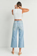 Load image into Gallery viewer, Slim Wide Leg Jeans - Light Wash