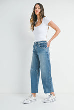 Load image into Gallery viewer, Seamed Barrel Jeans - Med Denim