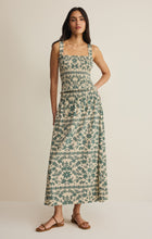 Load image into Gallery viewer, Leya Tera Paisley Smocked Skirt - Everglade