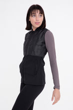 Load image into Gallery viewer, Slim Fit Hybrid Vest - Black
