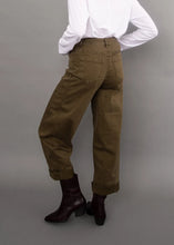Load image into Gallery viewer, Barni Stretch Barrel Cuffed Jeans - Olive - Burgundy (Style: 44W039SO)