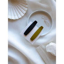 Load image into Gallery viewer, Classic Alligator Clip Barrette Lani Black +Olive