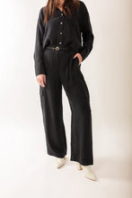 Load image into Gallery viewer, Mella Cargo Pants - Black

