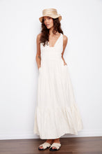 Load image into Gallery viewer, Rosalia Dress - White (style: 57WD077SO)
