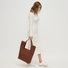 Load image into Gallery viewer, Aiden Tote - Chocolate
