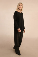 Load image into Gallery viewer, Basic Boat Neck Sweater - Black
