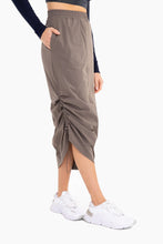 Load image into Gallery viewer, Mid Rise Cargo maxi Skirt - Olive
