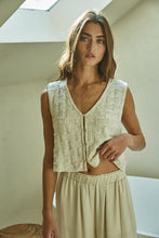 Load image into Gallery viewer, Dawson Sweater Vest - Cream (Style #W1525)
