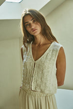 Load image into Gallery viewer, Dawson Sweater Vest - Cream (Style #W1525)
