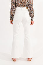 Load image into Gallery viewer, Flare Crop Jean - White
