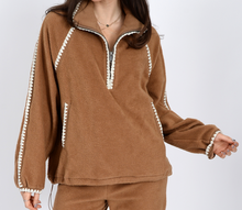 Load image into Gallery viewer, Glinda LS Mock half Zip - Caramel - Black
