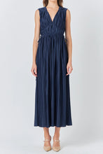 Load image into Gallery viewer, Pleated Details Midi Dress - Navy
