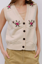 Load image into Gallery viewer, Jony Sweater Vest - Cream
