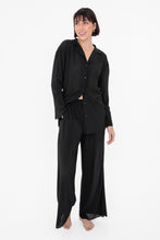 Load image into Gallery viewer, Micro Pleated Wide Leg Pants - Black

