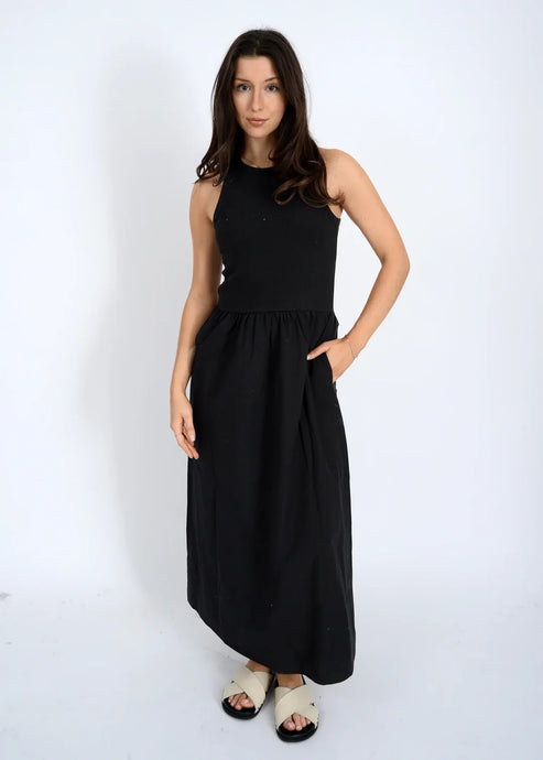 Kamalia Dress - White (style: 56WD078H33) Shown in Black