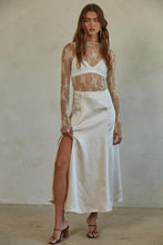 Load image into Gallery viewer, Aubrey Lace Top - Ivory
