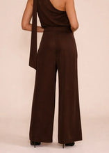 Load image into Gallery viewer, Regina Pants - Brown (PA5240)

