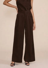 Load image into Gallery viewer, Regina Pants - Brown (PA5240)
