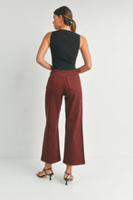Load image into Gallery viewer, Patch Pocket Wide Leg Jeans - Mauve - Off White - Black 
