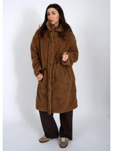 Load image into Gallery viewer, Mila Long Sherpa Coat- Caramel - Black
