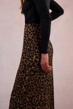 Load image into Gallery viewer, Leopard Print Knit Skirt - Black/Brown Print
