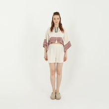 Load image into Gallery viewer, High Waist Pleated Shorts - Ecru
