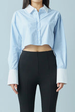 Load image into Gallery viewer, Contrast Crop Shirt - Blue /White
