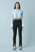 Load image into Gallery viewer, Contrast Crop Shirt - Blue /White
