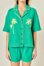 Load image into Gallery viewer, Colette Tropical Shorts - Green (SS1290P)
