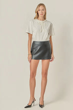 Load image into Gallery viewer, Pearl Embellished Bow Tee - Ivory (Style:SS1881T)
