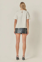Load image into Gallery viewer, Pearl Embellished Bow Tee - Ivory (Style:SS1881T)
