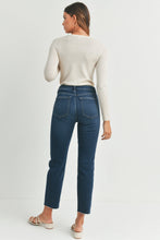 Load image into Gallery viewer, Luna Classic Straight Jeans - Dark Denim
