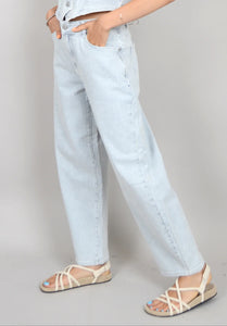 Sammi Barrel Jeans - Light Wash