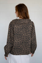 Load image into Gallery viewer, Harley Blouse - Leopard Print (TBT 14143)

