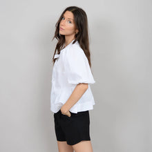 Load image into Gallery viewer, Tally Blouse - White (style: 56W267S)
