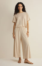 Load image into Gallery viewer, Sway Textured Cropped Tee - Whisper White - Black
