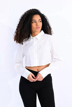Load image into Gallery viewer, Cropped Button Shirt - White
