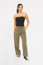 Load image into Gallery viewer, Convertible Cargo Pant - Ivy Green
