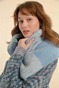 Long Fluffy Scarf - Blue