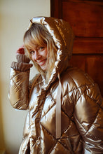 Load image into Gallery viewer, Pearly Down Jacket - Gold
