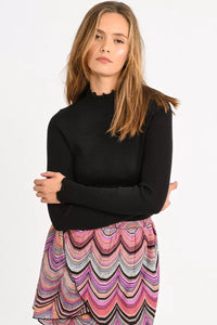 Ruffle Edge Pullover - Black