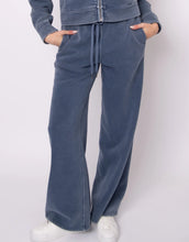 Load image into Gallery viewer, Franie Mineral Wash Pant - Cashmere Blue
