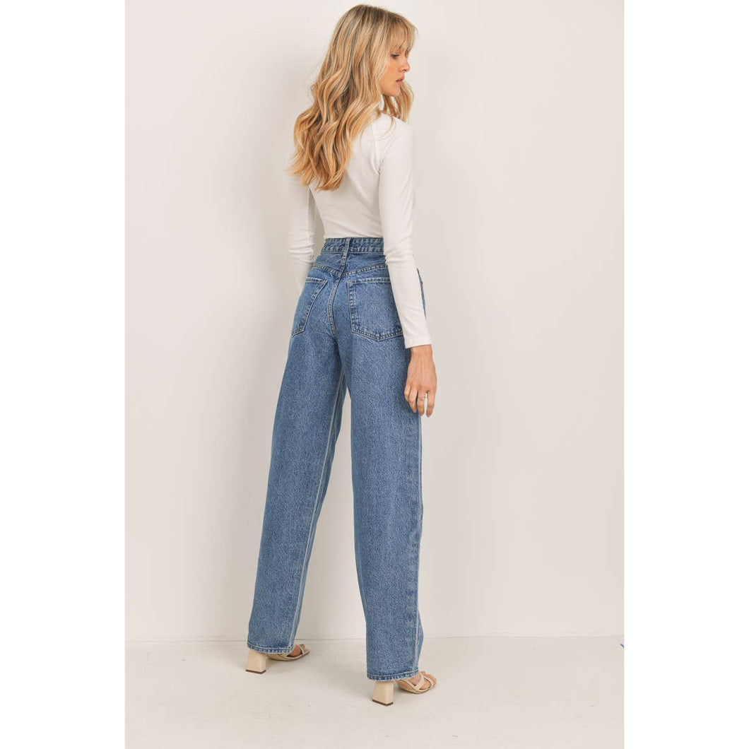 Relaxed 90's Straight Jeans