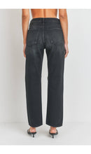 Load image into Gallery viewer, Baggy Skater Jeans - Washed Black
