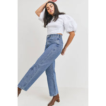 Load image into Gallery viewer, Relaxed 90&#39;s Straight Jeans
