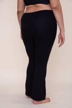 Load image into Gallery viewer, Curvy High Waist Flare Leggings - Black
