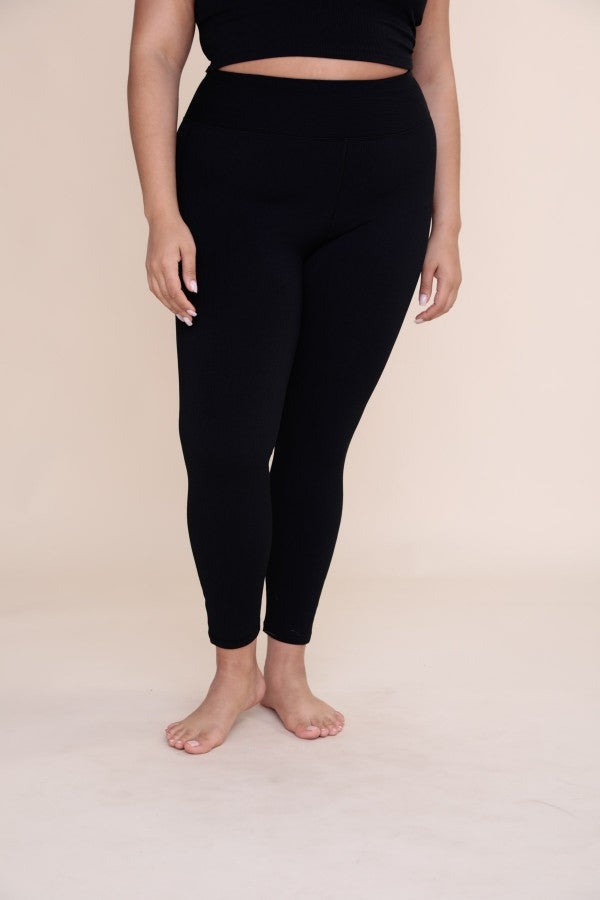 Curvy Ribbed High Waist Leggings – Straight Line Boutique
